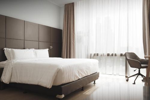 DREAMTEL Jakarta Room Type - Executive Deluxe Room