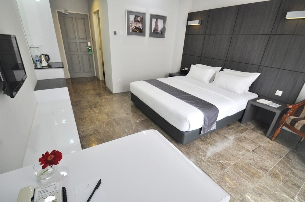 DREAMTEL Jakarta Room Type - Deluxe Double Room