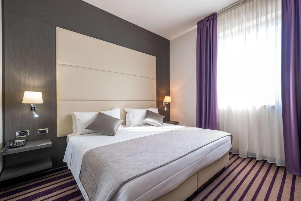 Quality Hotel Green Palace Room Type - Double Room
