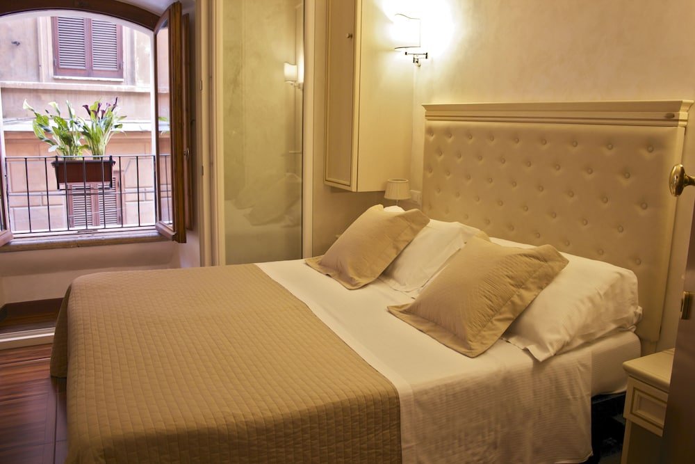 Locanda Navona - Tap to explore photos