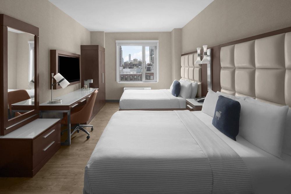 Cambria Hotel New York - Chelsea - Tap to explore photos