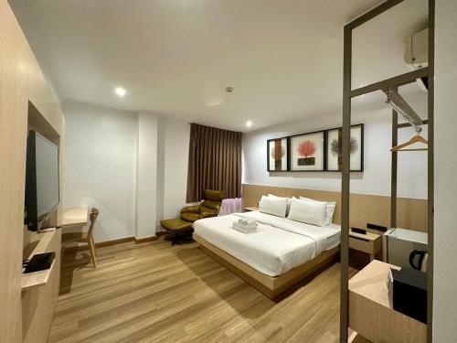 Sakura Sky Residence Room Type - Deluxe Double or Twin Room