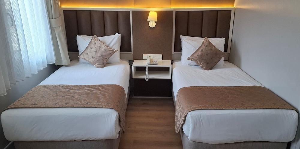 Hotel Sureyya Room Type - Standard Double or Twin Room Hotel Sureyya Room Type - Standard Double or Twin Room