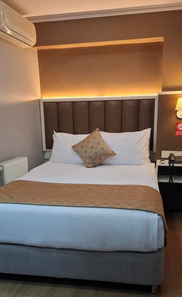 Hotel Sureyya Room Type - Family Room, Connecting Rooms