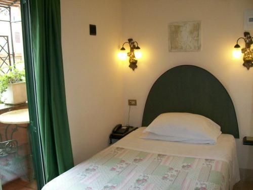 Hotel Prati - Tap to explore photos