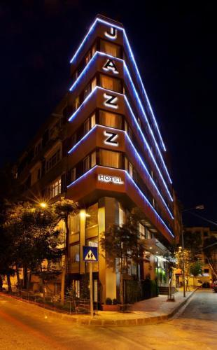 Jazz Hotel - Tap to explore photos