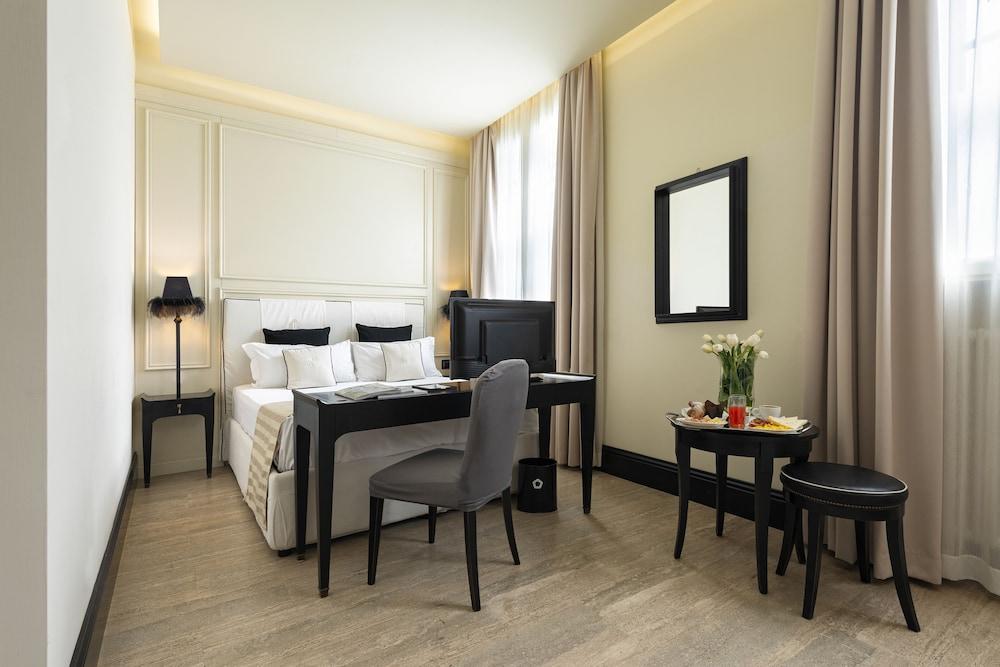 Profumo Maison Colosseo Room Type - Superior Room