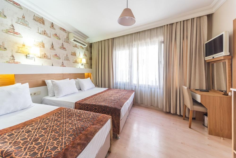Taya Hatun Hotel Room Type - Triple Room