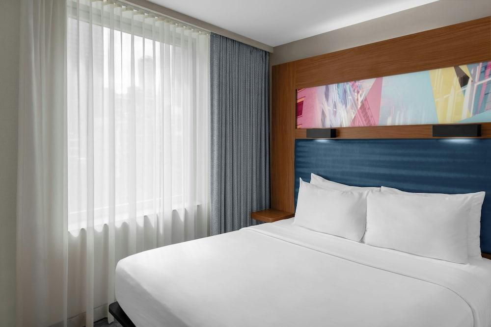 Aloft Manhattan Downtown - Financial District by Marriott Room Type - Room, 1 King Bed