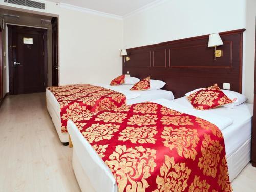 Istanbul Newcity Hotel Room Type - Standard Triple Room Istanbul Newcity Hotel Room Type - Standard Triple Room