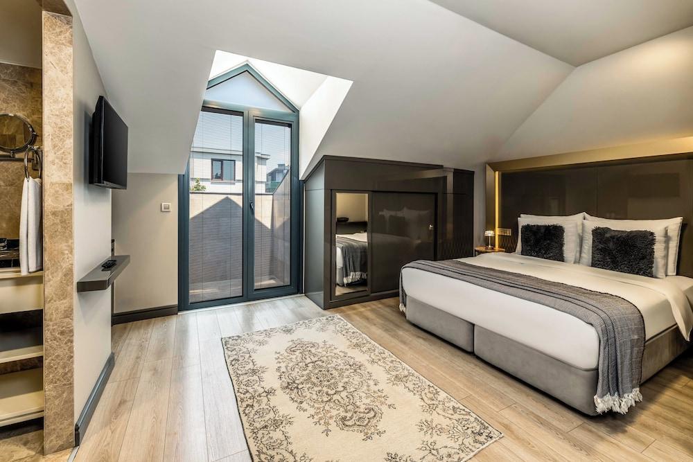Peyk Hotel Sultanahmet Room Type - Family Room, Connecting Rooms, Balcony