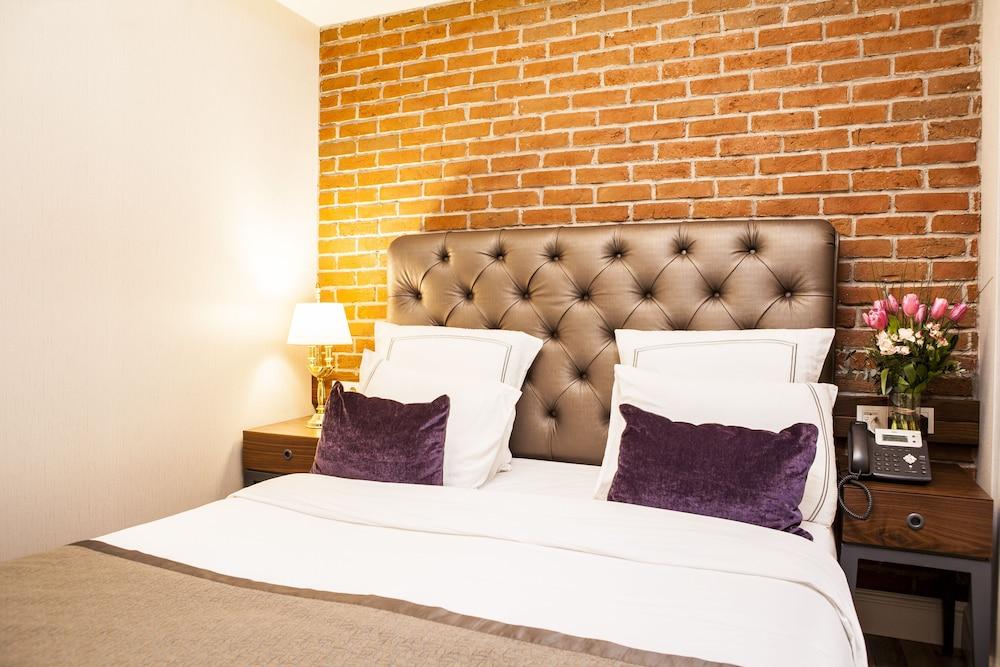 Meroddi Pera Flats Room Type - Deluxe Apartment, 3 Bedrooms