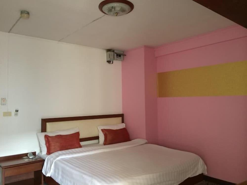 Asia Residence 14 Bangkapi Room Type - Double Room