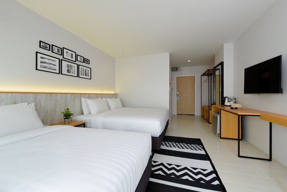 Ruenthip Residence Pattaya Room Type - Superior Triple Room, City View Ruenthip Residence Pattaya Room Type - Superior Triple Room, City View