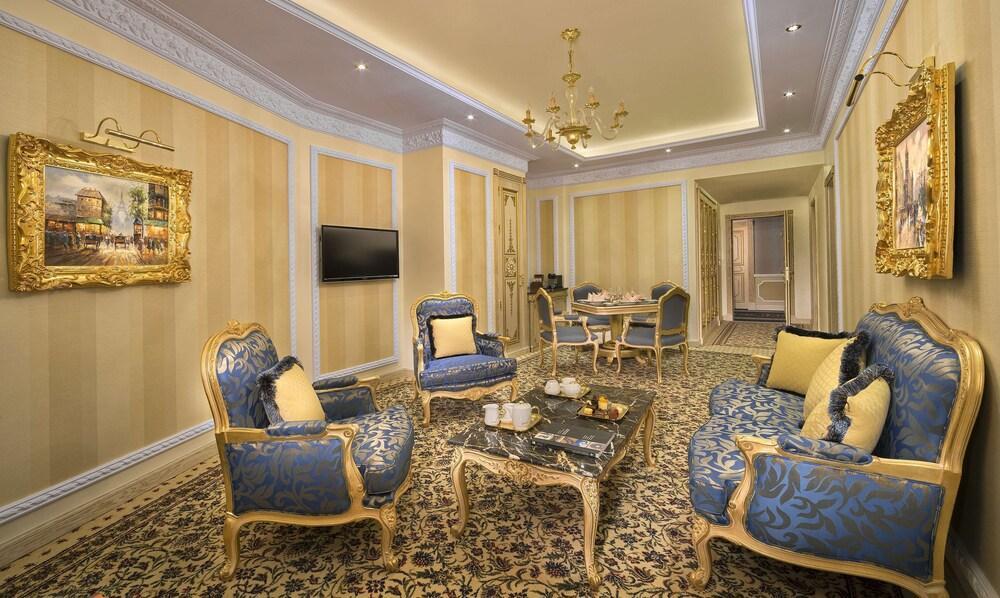 Royal Rose Hotel Abu Dhabi, Curio Collection by Hilton - Tap to explore photos