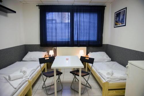 Hostel Seven Room Type - Triple Room with Shared Bathroom