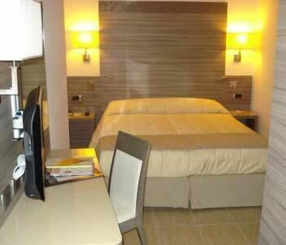 Morrisson Hotel Room Type - Double or Twin Room