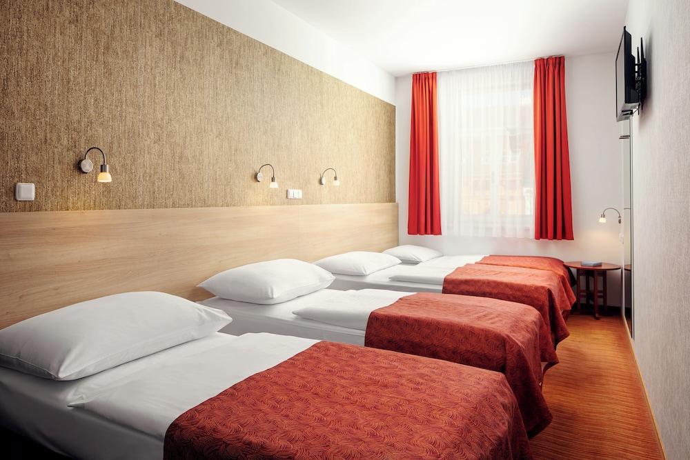 Hotel Ambiance Room Type - Standard Quadruple Room (Triple with Extra bed) Hotel Ambiance Room Type - Standard Quadruple Room (Triple with Extra bed)