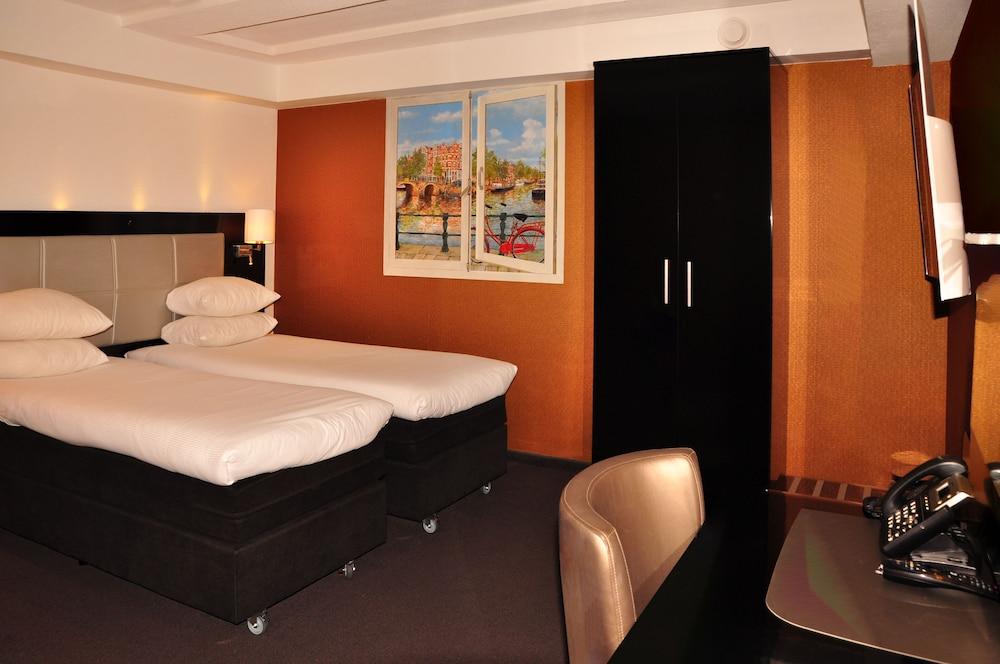 Hotel Mansion Room Type - Souterrain Twin Room