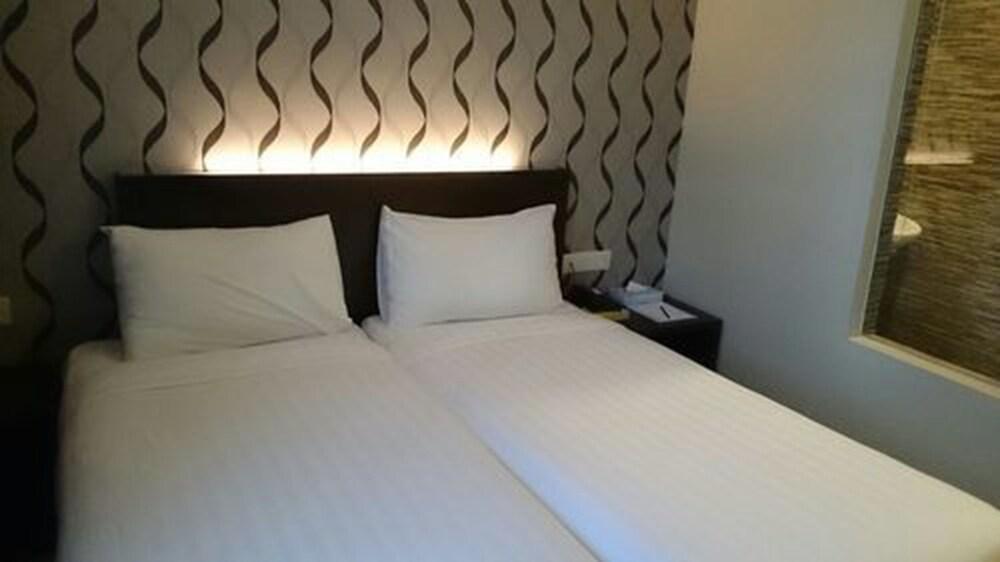 Izumi Hotel Bukit Bintang Room Type - Superior Twin