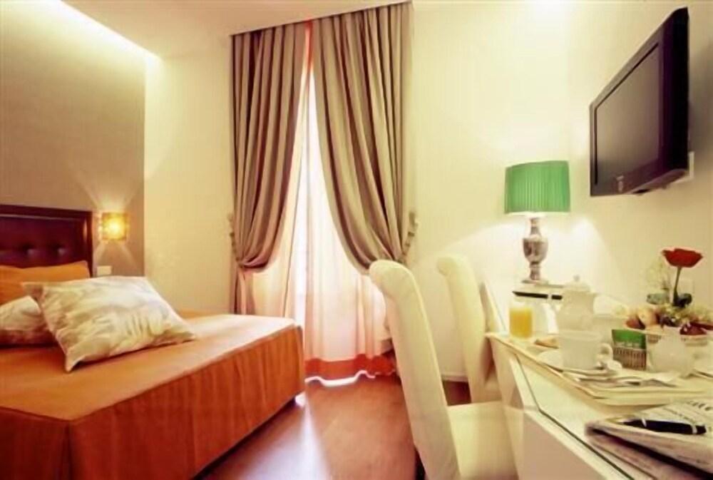 Boutique Rome Inn Room Type - Standard Double Room