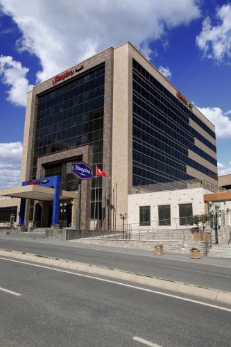 Hampton by Hilton Istanbul Kayasehir - Tap to explore photos