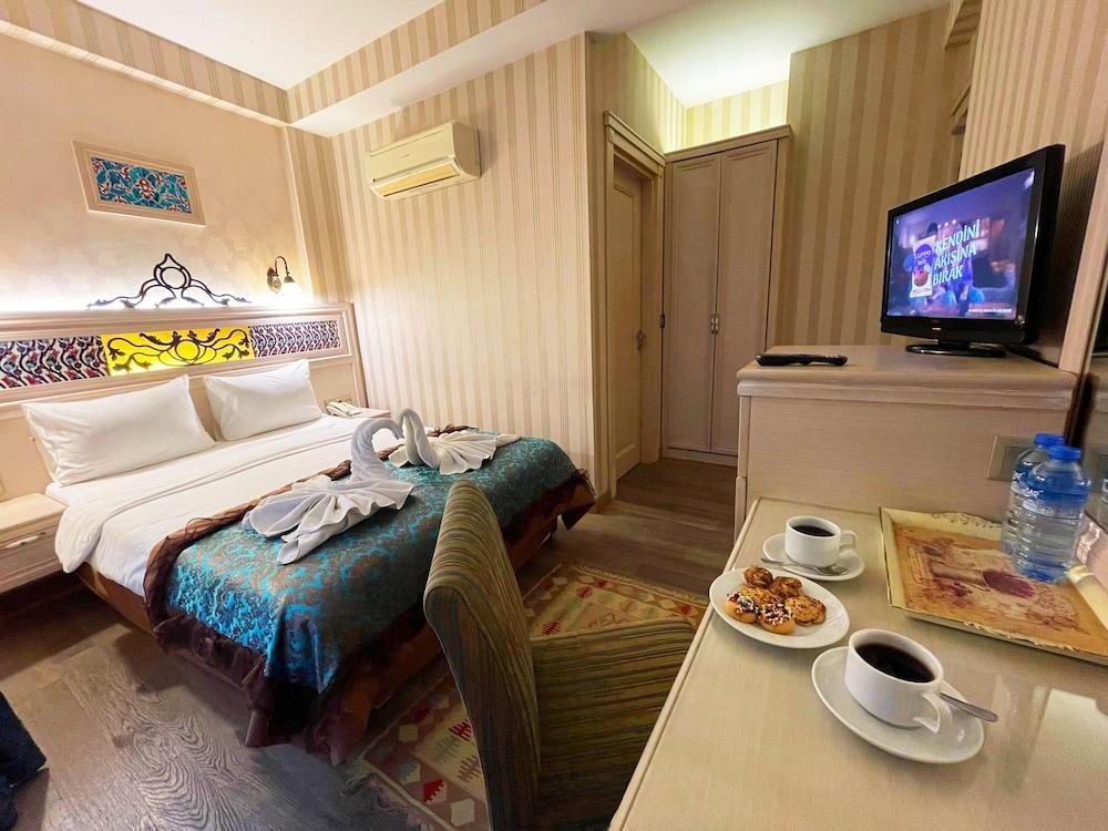 Hotel Novano Room Type - Economy Room