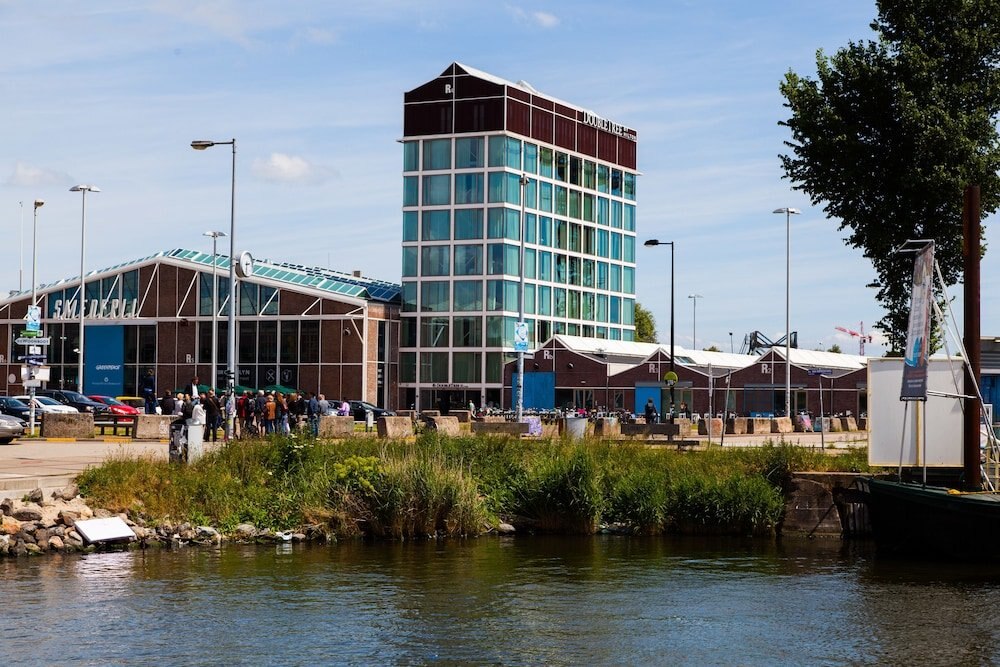 DoubleTree by Hilton Hotel Amsterdam - NDSM Wharf - Tap to explore photos