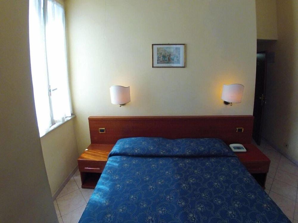 Ferrari Room Type - Basic Double or Twin Room