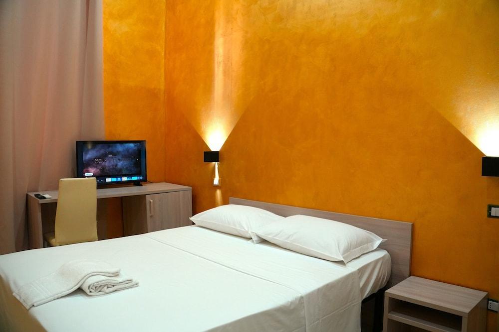 Ferrari Room Type - Basic Double or Twin Room