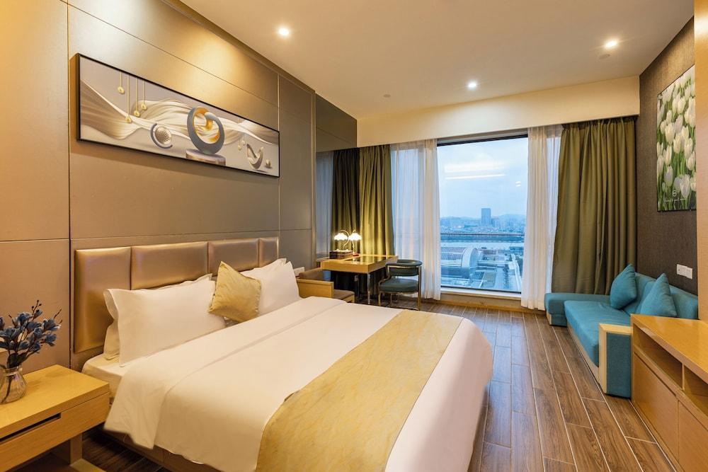 Xingyi International Hotel Poly Store Room Type - Deluxe Room, 1 King Bed