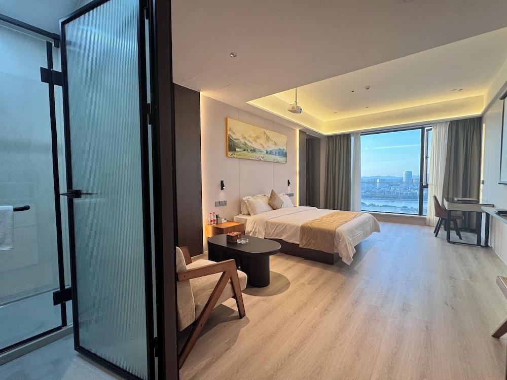 Xingyi International Hotel Poly Store Room Type - Special Room
