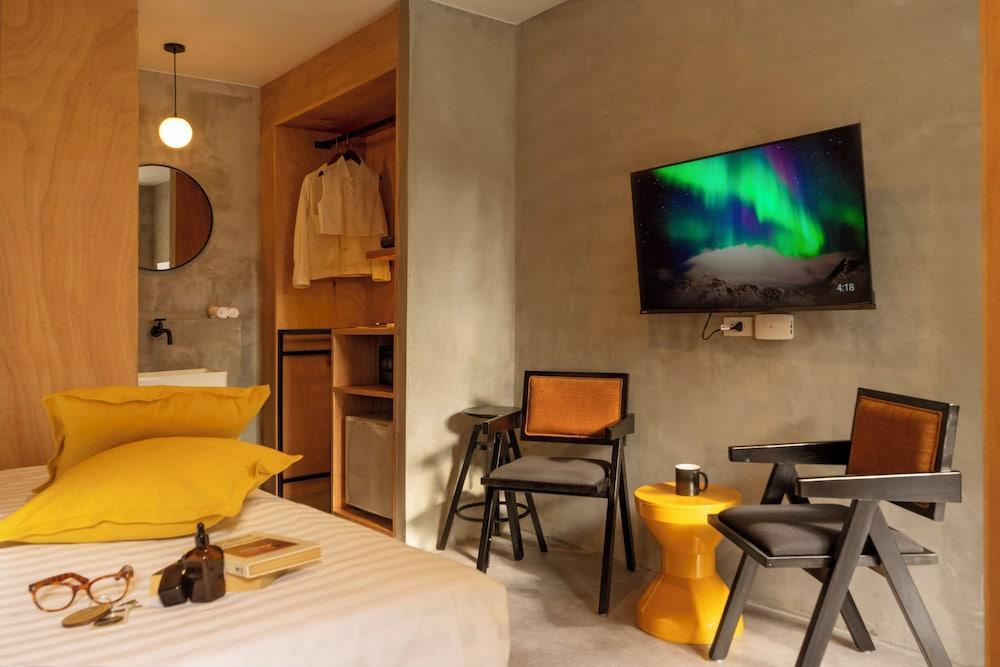 Escape Beach Resort Room Type - Standard Room, Balcony, Garden View