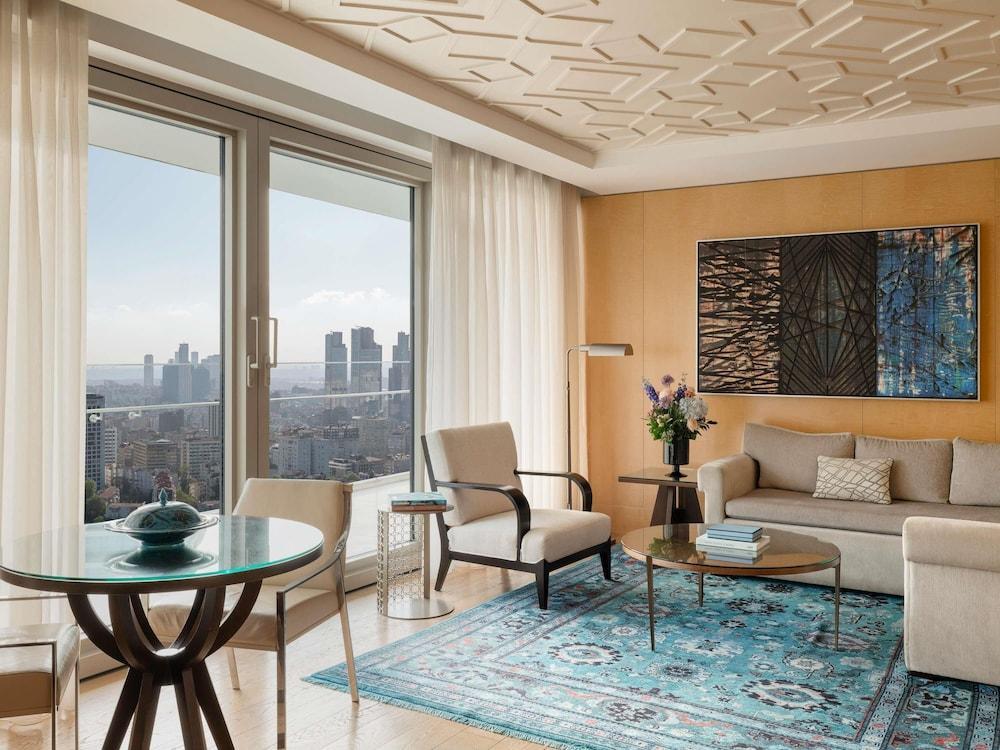 Raffles Istanbul Room Type - Junior Suite