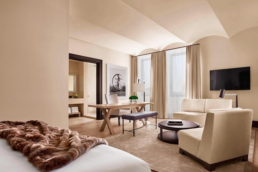 The New York EDITION by Marriott Room Type - Suite, 1 King Bed, City View