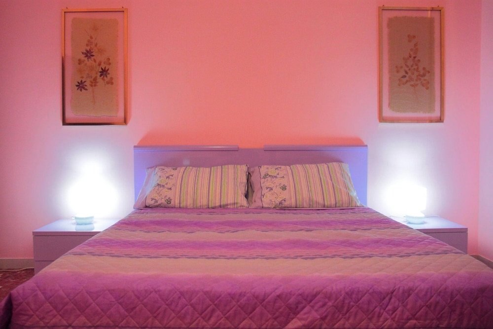 Hello Roma B&B Room Type - Double Room, 1 Double Bed, Shared Bathroom