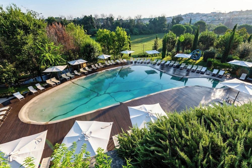 A.Roma Lifestyle Hotel - Tap to explore photos