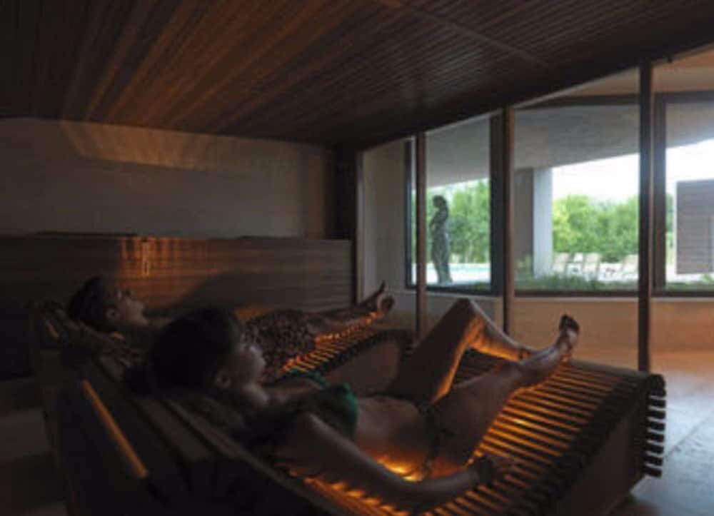 A.Roma Lifestyle Hotel Room Type - Deluxe Double Room (Spa Access)