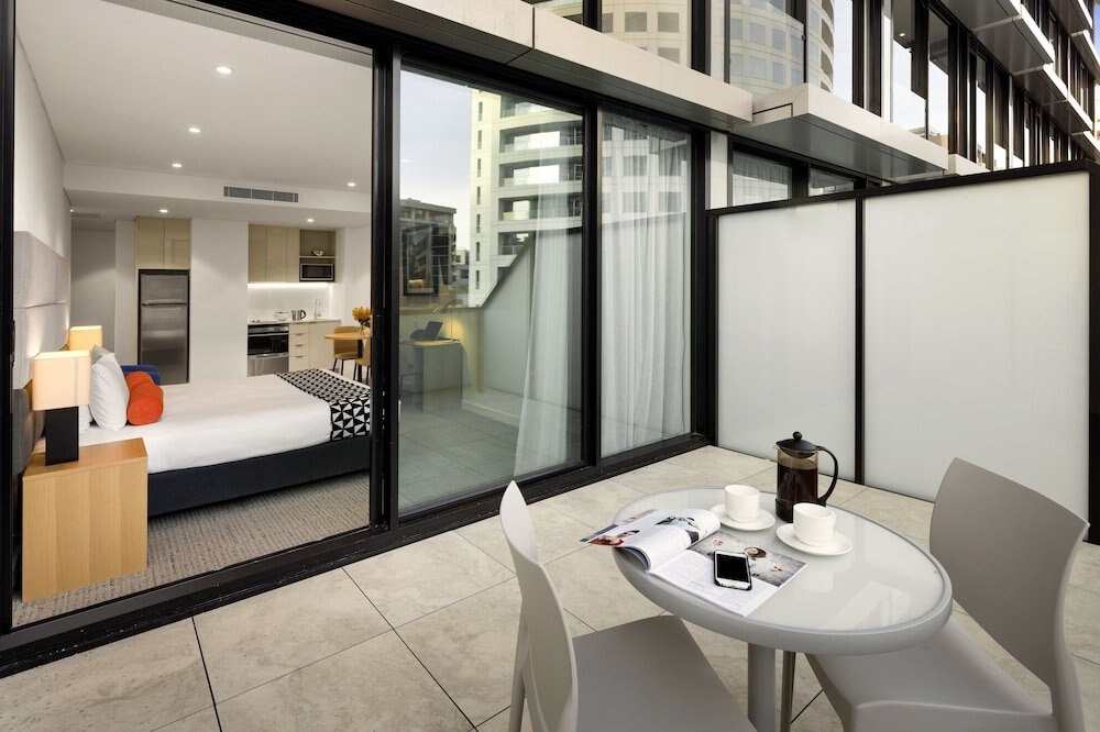 Quest St Leonards Room Type - Deluxe Studio, Balcony