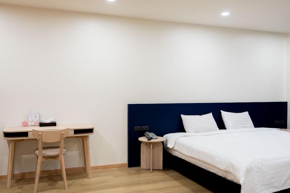 CA Hotel and Residence Phuket Room Type - Grand Double Room