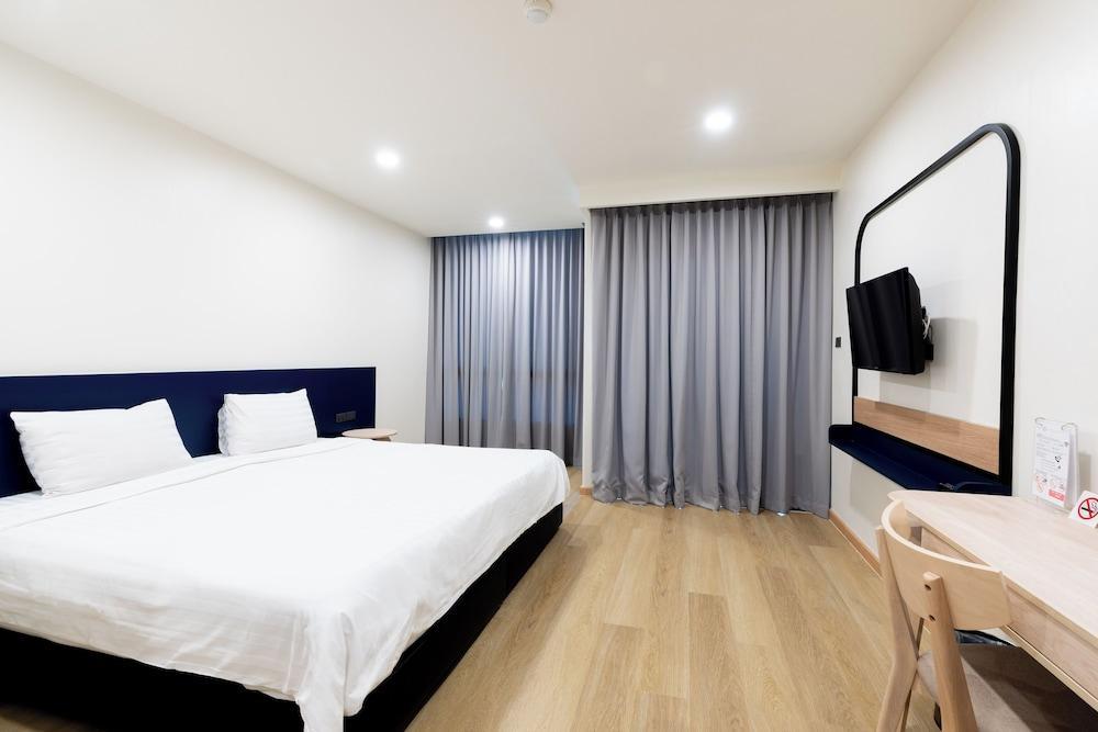 CA Hotel and Residence Phuket Room Type - Deluxe Double Room