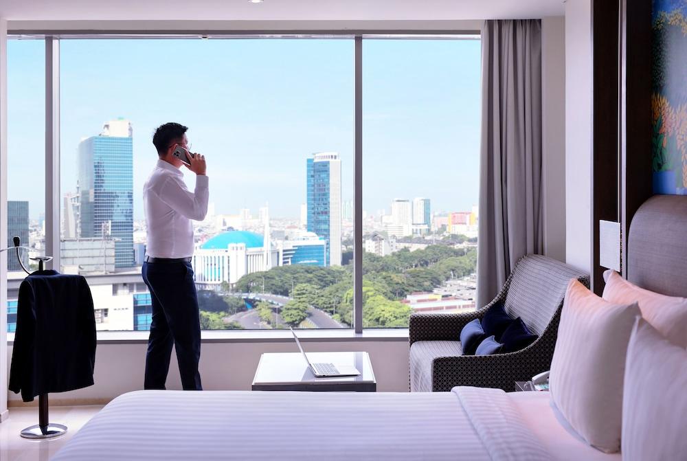 Grand Mercure Jakarta Kemayoran - Tap to explore photos