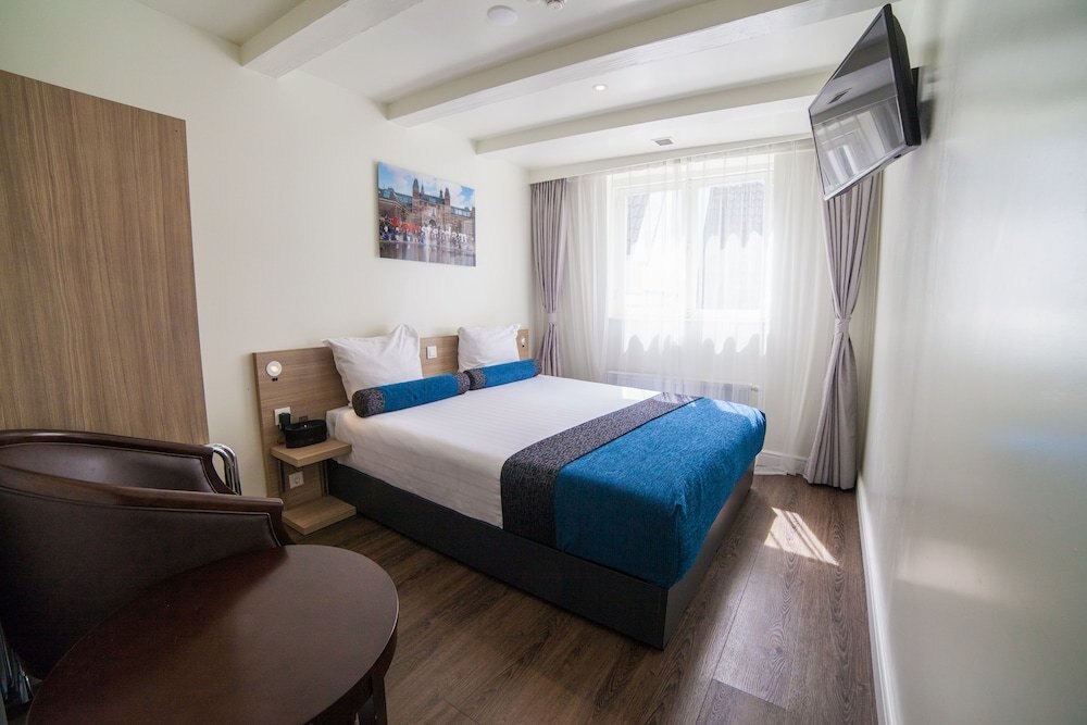 Hotel Library Amsterdam Room Type - Standard Double Room