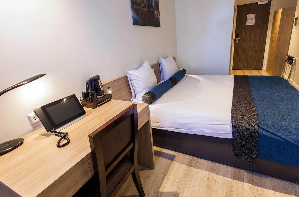 Hotel Library Amsterdam Room Type - Basement Double Room Limited View