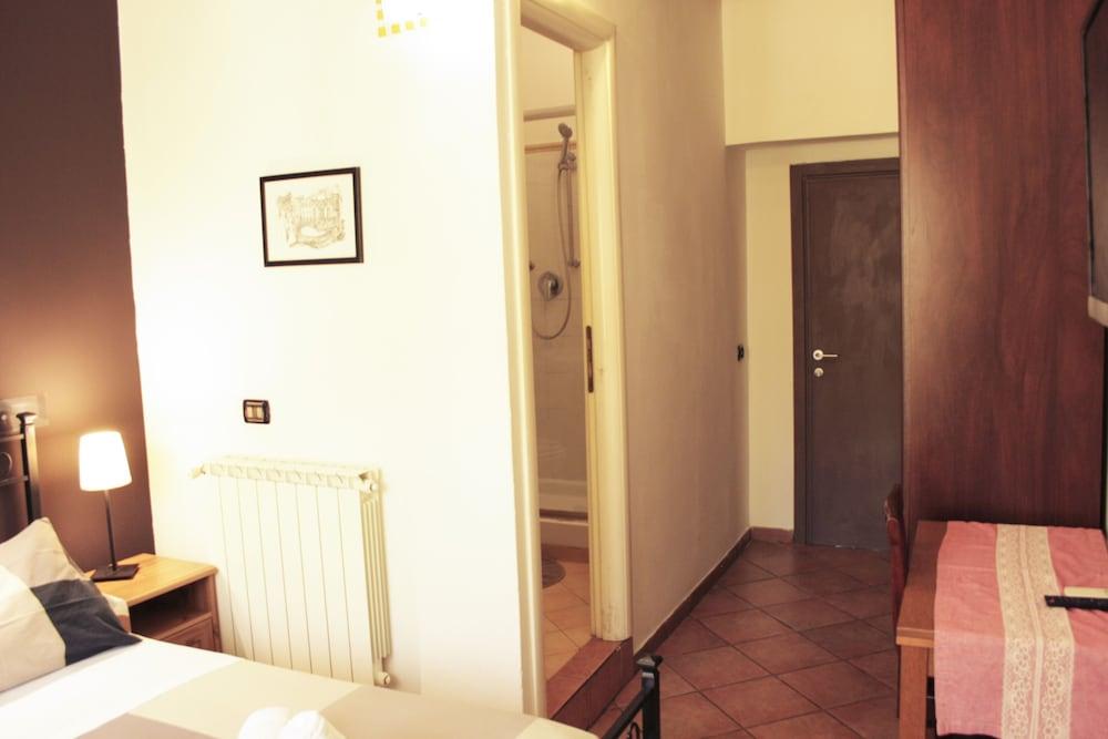 Sixtythree Guesthouse