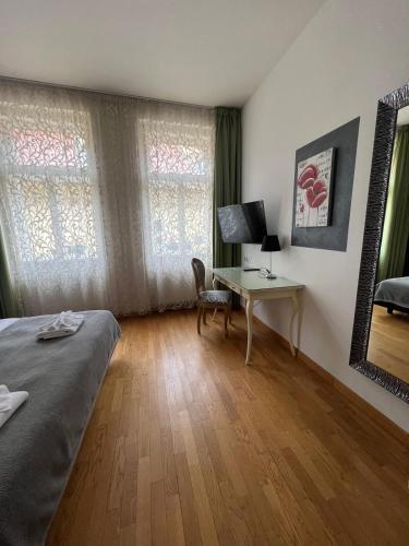 Dolce Vita Suites Hotel - Tap to explore photos