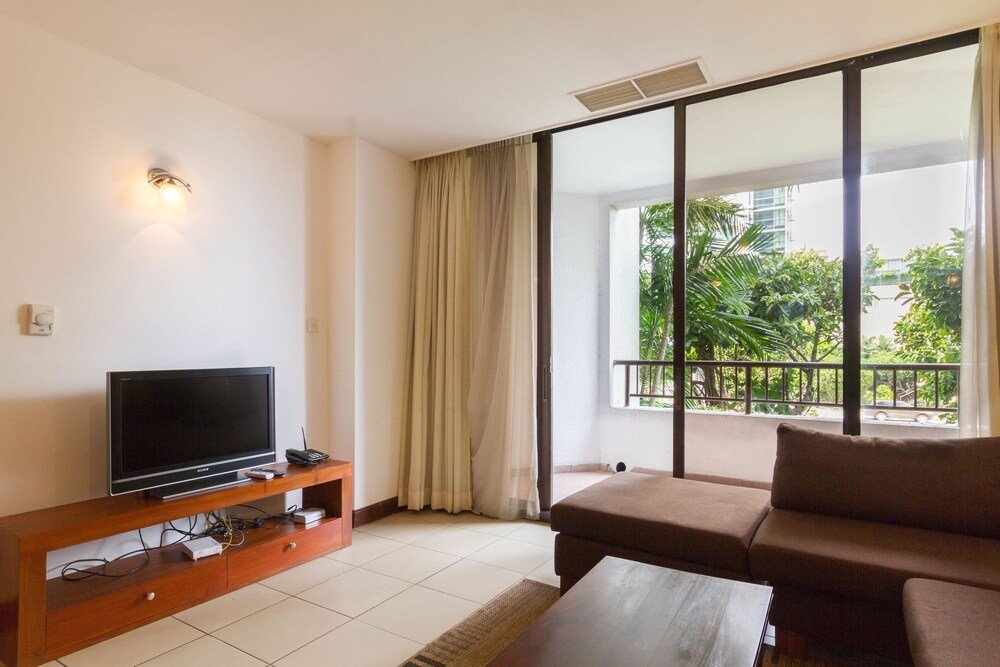 Colombo Residencies - Tap to explore photos