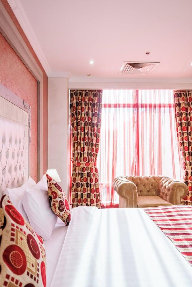 Sapphire Plaza Hotel Room Type - Junior Suite