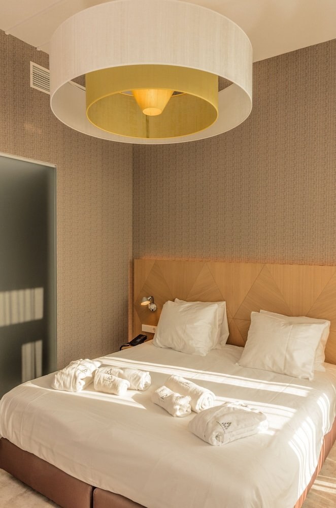 Amadi Panorama Hotel Room Type - Superior Double Room, 1 Double Bed