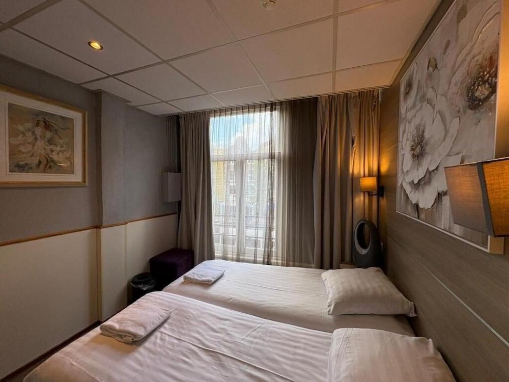 Hotel Jesse Room Type - Standard Twin Room, Private Bathroom